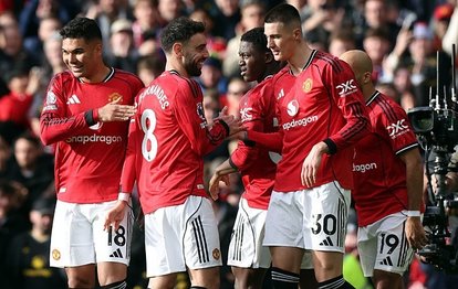 "Manchester United'ın Dramatik Geri Dönüşü: Crystal Palace'ı Mağlup Ediyor!"